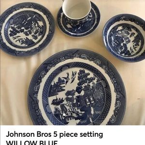 Johnson Brothers Blue Willow 5 piece set